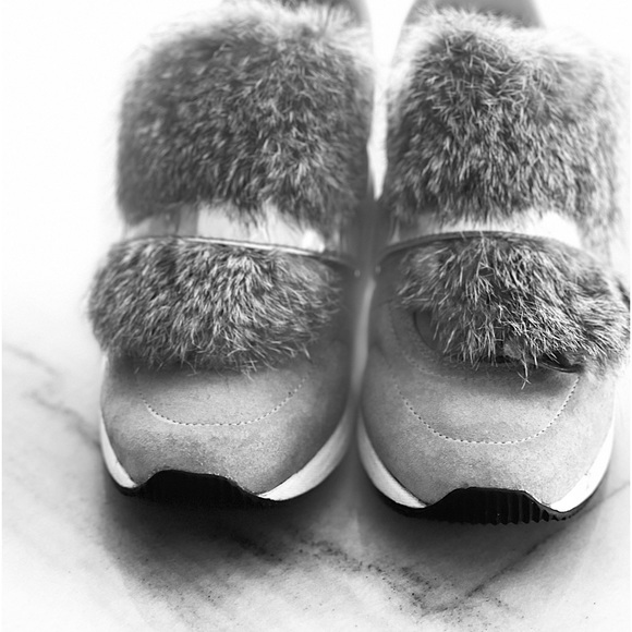 Platform Maven Wedge Fur Sneakers by Michael Kors Size 7.5 (38) - Picture 4 of 10